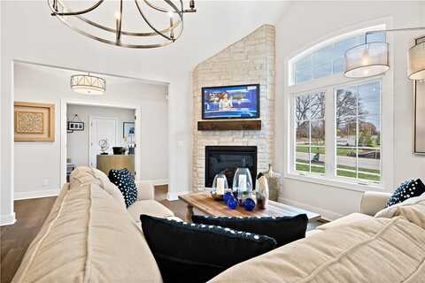 7221 Allman Drive, Shawnee, KS 66217