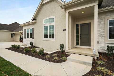 7221 Allman Drive, Shawnee, KS 66217
