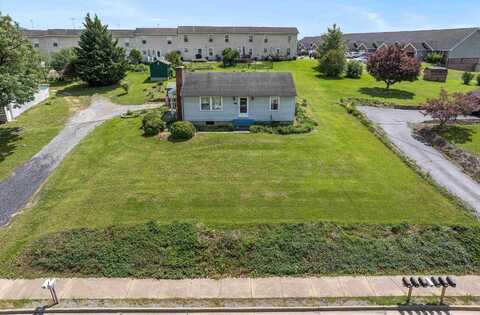 218 BROADWAY AVE, BROADWAY, VA 22815