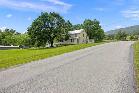 6596 MAYBERRY RD, SINGERS GLEN, VA 22850
