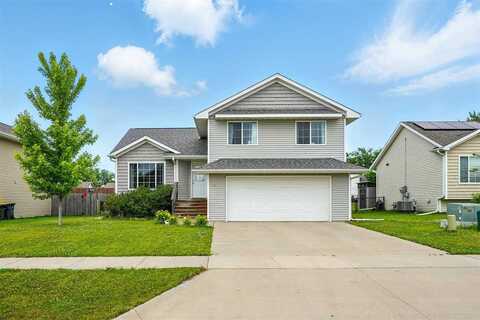1548 Ashlynd Ct, IowaCity, IA 52240