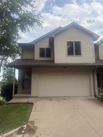 936 23rd Ave, Coralville, IA 52241