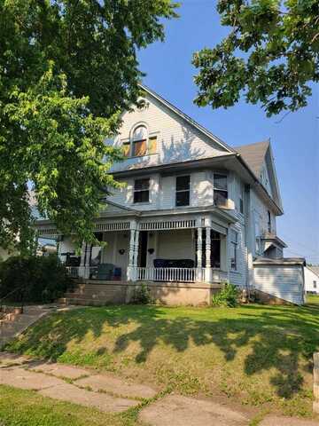 606 Meridian St, Tipton, IA 52772