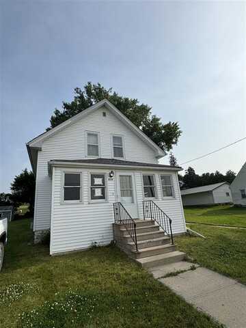 606 Evergreen St, Norway, IA 52318