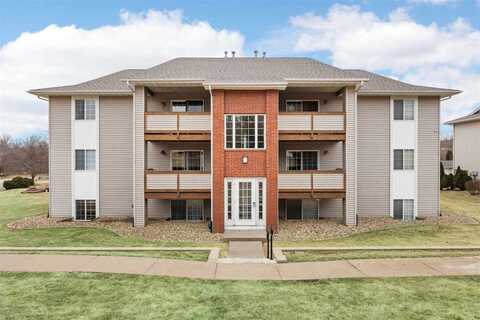 2432 Rushmore Dr, IowaCity, IA 52246