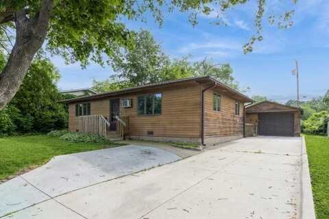 615 12th Ave, Coralville, IA 52241
