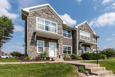 416 Huntington Dr, IowaCity, IA 52245