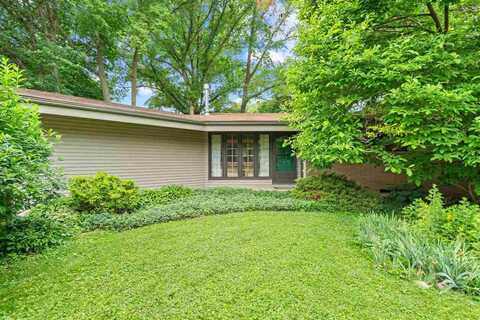 15 S 7th Ave, IowaCity, IA 52245