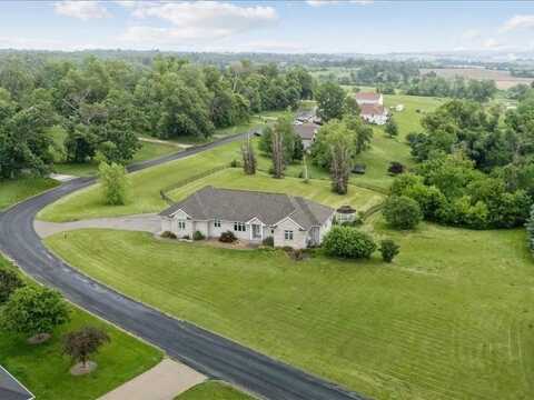 3387 64th St, Palo, IA 52324
