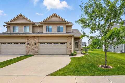 1175 Mary Ln, NorthLiberty, IA 52317