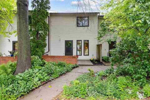 376 Samoa Pl, IowaCity, IA 52246