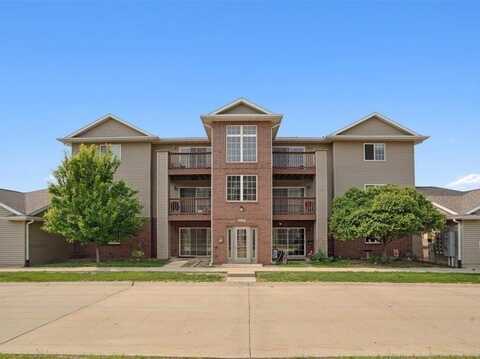 3131 Samuel Ct SW #10, CedarRapids, IA 52404