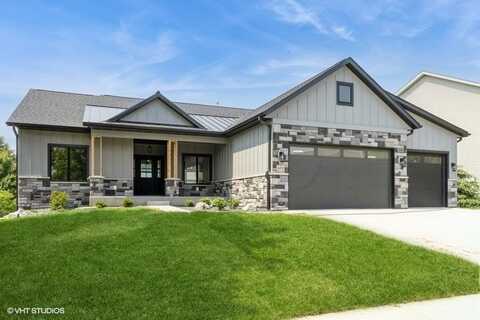 653 Huntington Dr, IowaCity, IA 52245