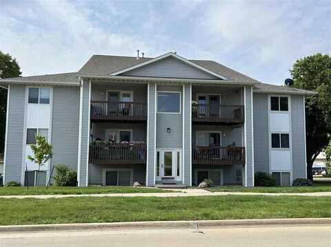 140 Shannon Dr, NorthLiberty, IA 52317