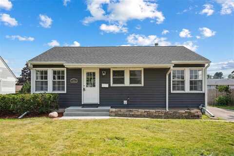 1251 30th St NE, CedarRapids, IA 52402