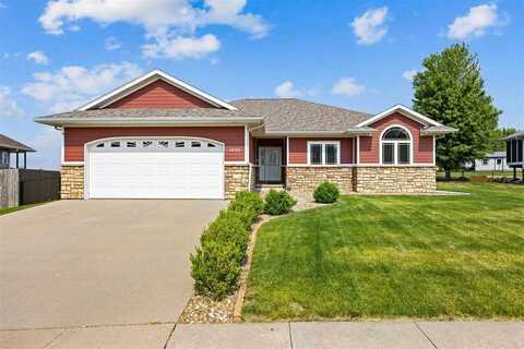 1435 Blacktail Ln, NorthLiberty, IA 52317