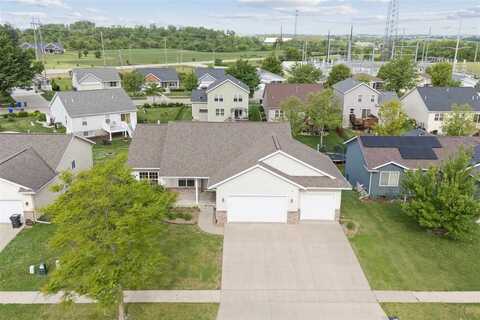 1016 Koudsi Blvd NW, CedarRapids, IA 52405