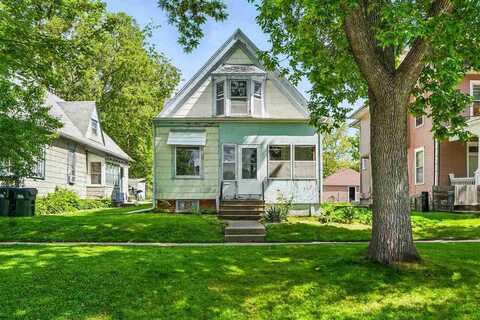 314 E Davenport St, IowaCity, IA 52245