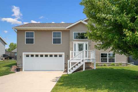 5761 Hertz Dr, Marion, IA 52302