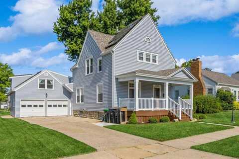 1346 11th St, Marion, IA 52302