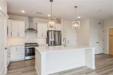 1953 1st Ave #302, CedarRapids, IA 52403