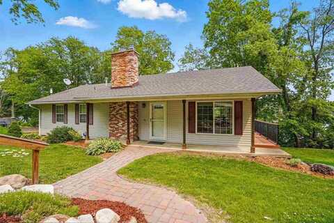 2320 Rice Ridge Ln NE, NorthLiberty, IA 52317