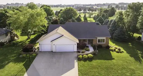 2731 Ashwood Drive, Carroll, IA 51401