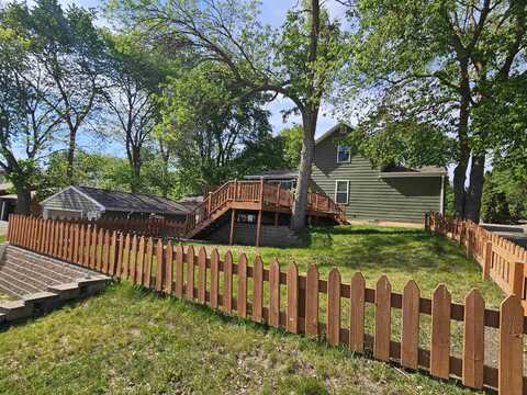142 Forest Park Road, Arnolds Park, IA 51331