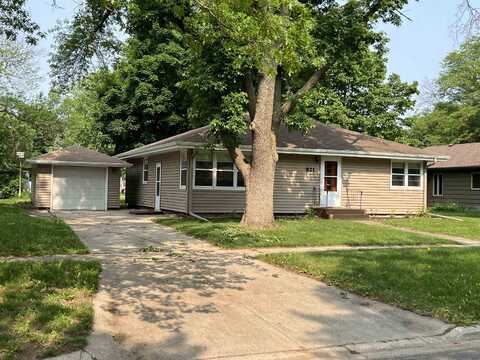 821 Fisher Court, Spencer, IA 51301