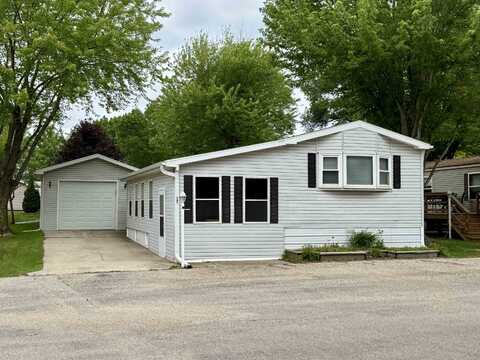 806 28th Street 17, Milford, IA 51351