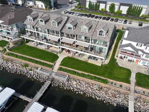 1214 Gordon Dr 2, Okoboji, IA 51355