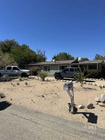 271 Alabama Dr, Lone Pine, CA 93545