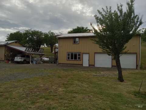 261 Ferguson Road, Harpster, ID 83552