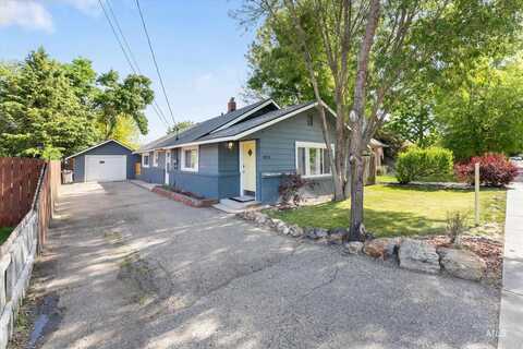 8220 W Caswell St, Boise, ID 83714