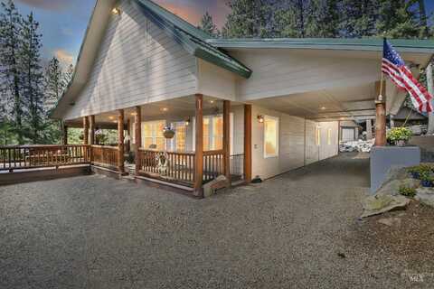 31 Valley View Heights Dr, Garden Valley, ID 83622