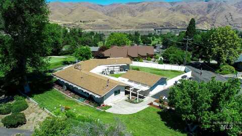 708 16th St, Clarkston, WA 99403