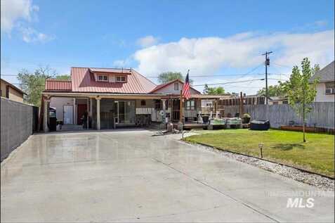 320 14th Ave N, Buhl, ID 83316