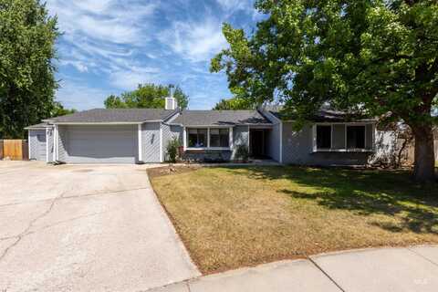 10276 W Summerwind Dr, Boise, ID 83704