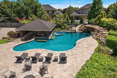 2541 W Hungry Creek Dr, Meridian, ID 83646
