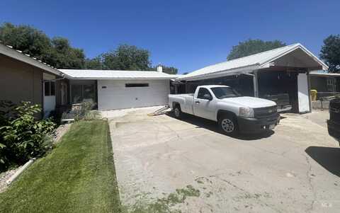 1069 Lucky Lane, Ontario, OR 97914