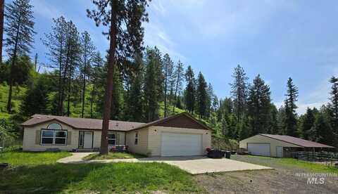 142 Paradise Dr, Kamiah, ID 83536