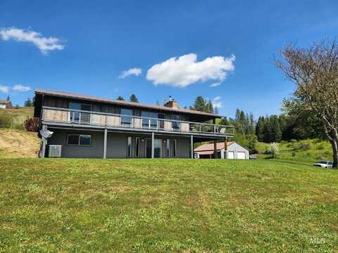 131 Beaver Nob Dr, Kamiah, ID 83536