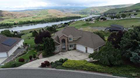 3725 Nicklaus Dr, Clarkston, WA 99403