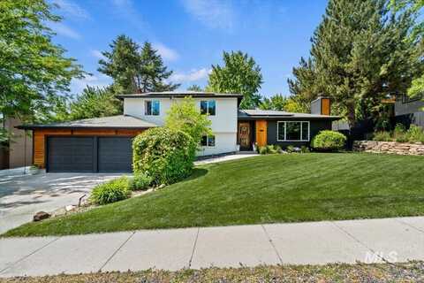 3110 E Stone Point Dr, Boise, ID 83712