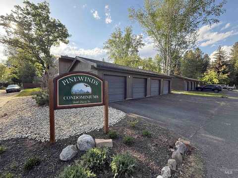 1640 N Davis Ave, McCall, ID 83646