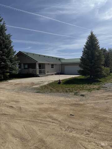 1004 W. Fifth, Fairfield, ID 83327
