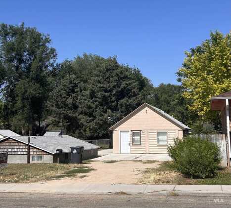 93 N Canyon, Nampa, ID 83651