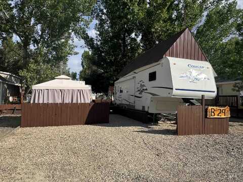 29 B Street, Cascade, ID 83611