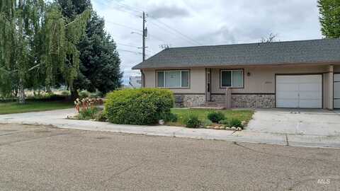 21017 Cottonwood Drive, Greenleaf, ID 83626