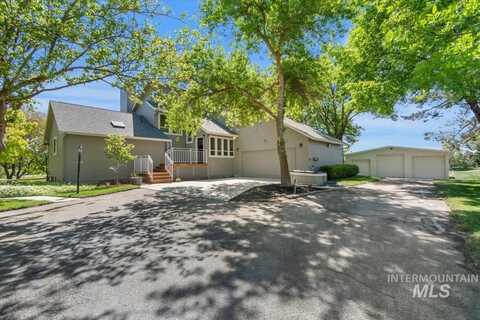 975 W Meander Ct, Eagle, ID 83616